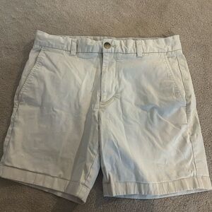 Vineyard Vines Cream Flat Front Shorts